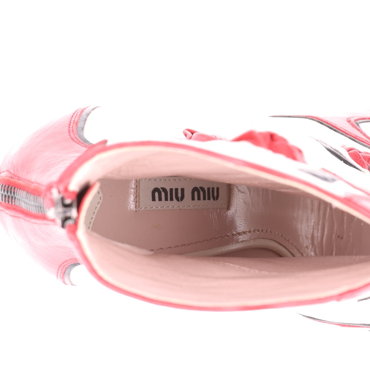 miumiu ホワイト ロゴ付き ショートブーツ miu 未使用品☆MIUMIU ミュウミュウ ロゴ入り 厚底 レースアップ