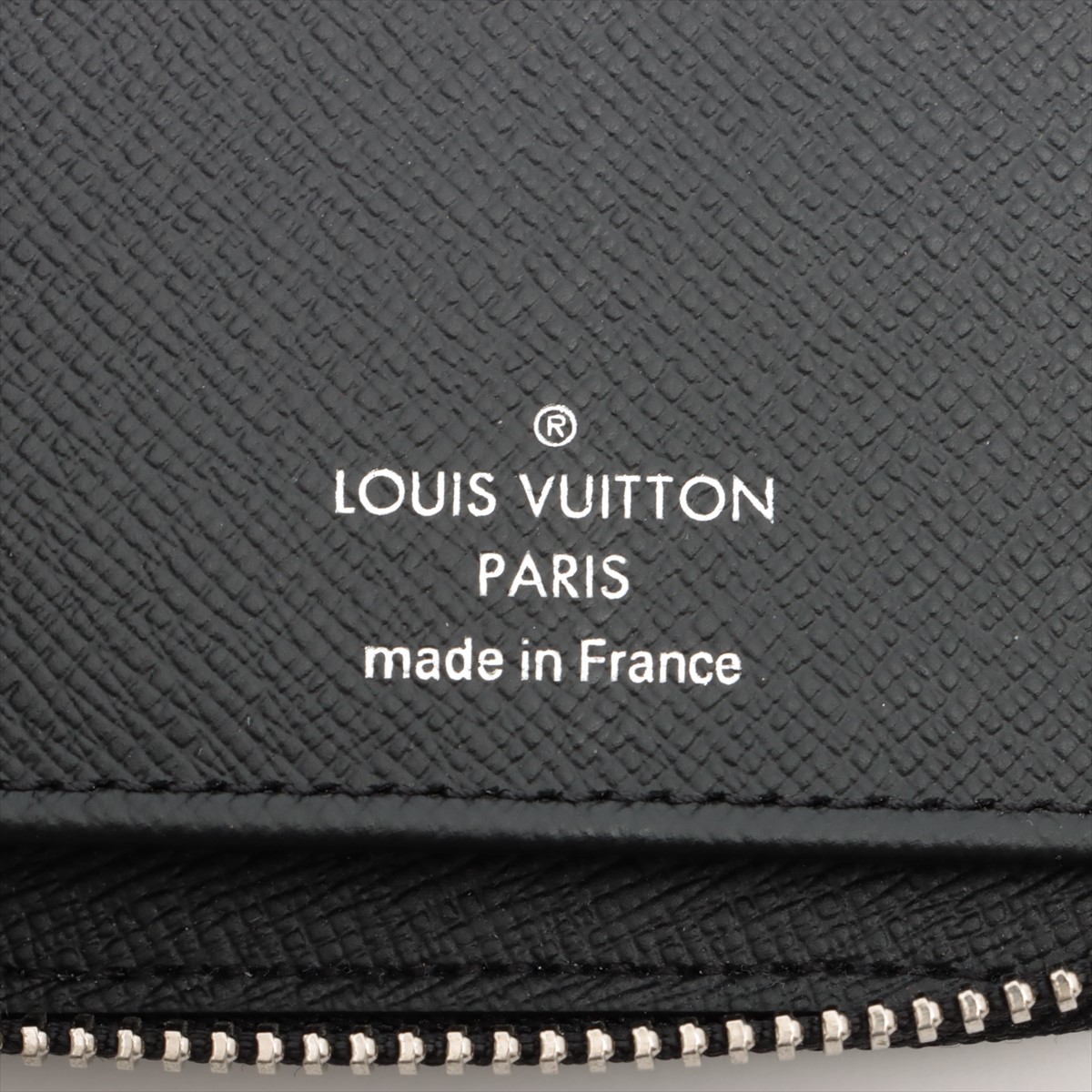 ヴィトン タイガ ジッピーウォレットヴェルティカル M30503 ノワール  