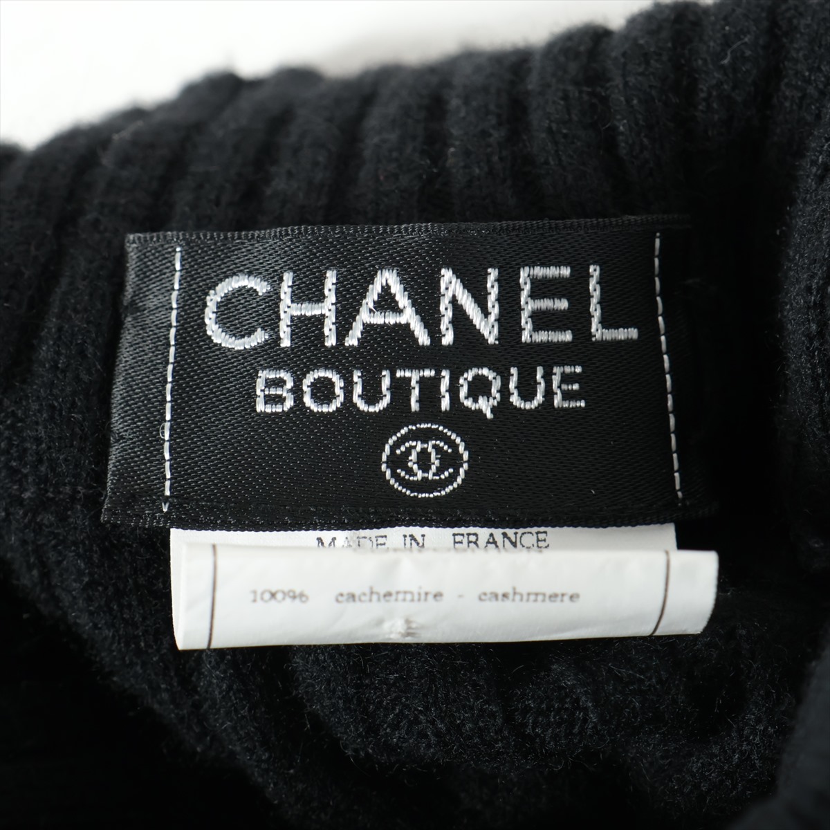 人気モデル✨CHANEL ハイネック　ニット　ブラック シャネル ココマーク カメリア 96A カシミヤ ハイネックニット