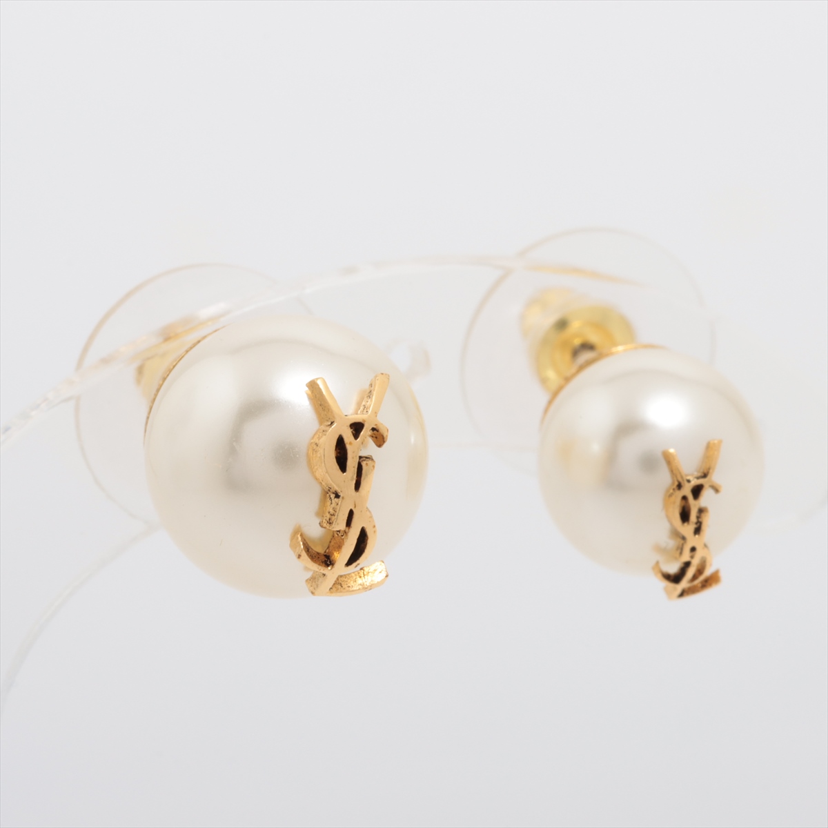 人気 ロゴ SAINT LAURENT ピアス YSL 両耳用 ピアス☆ゴールド YSLロゴデザイン ピアス(両耳用)ゴールド
