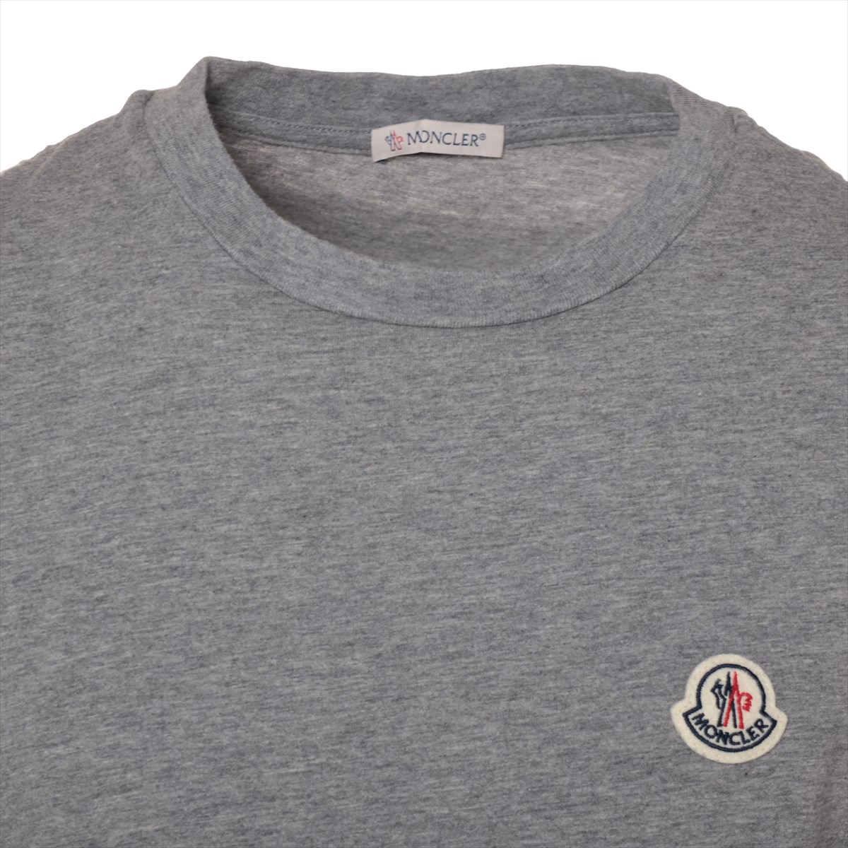 Tシャツ・カットソー Moncler T-Shirt With Crochet Detail Moncler Logo Cotton T-Shirt | Saks Fifth Avenue