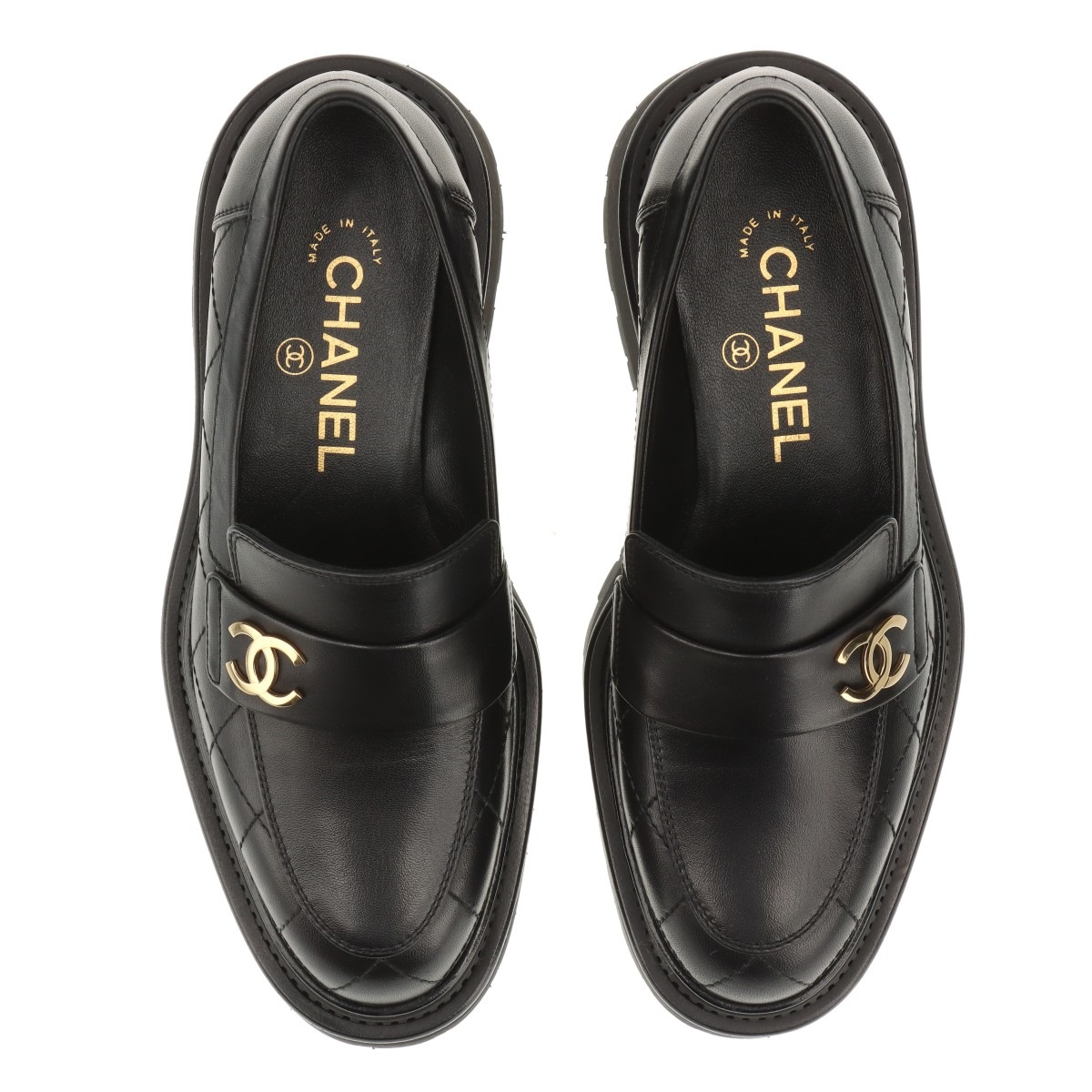 CHANEL 美品☆CHANEL シャネル G35110 ココマーク付き レザー