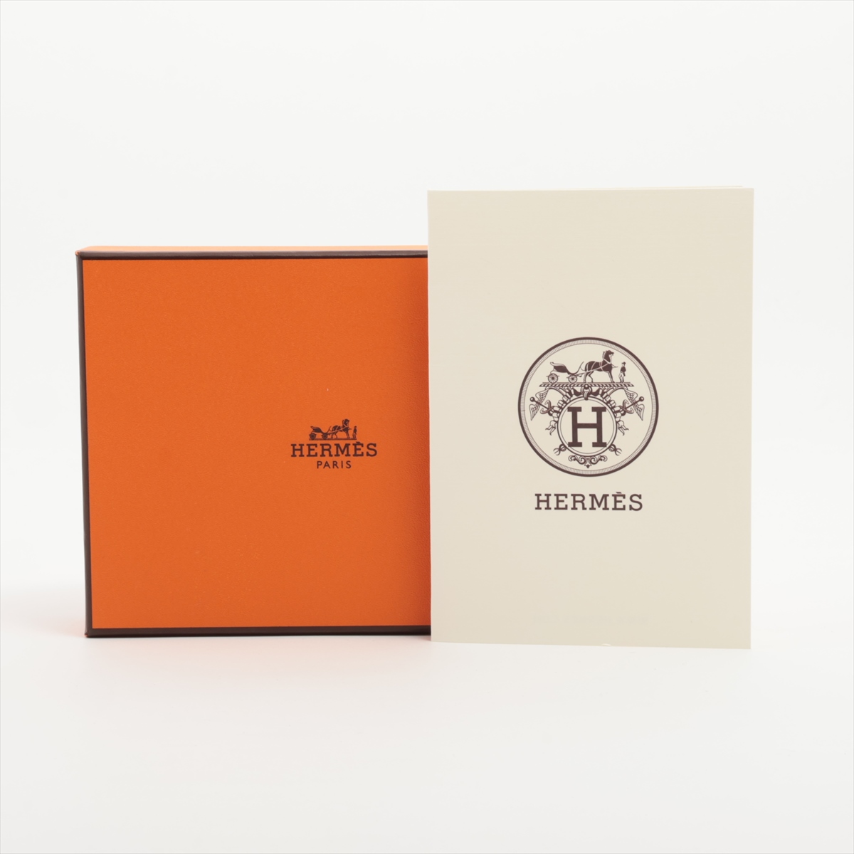 【入手困難爽やかカラー】HERMES ベアン コンパクト ウォレット 口コミ・レビュー｜【世界中で入手困難 希少カラー】HERMES