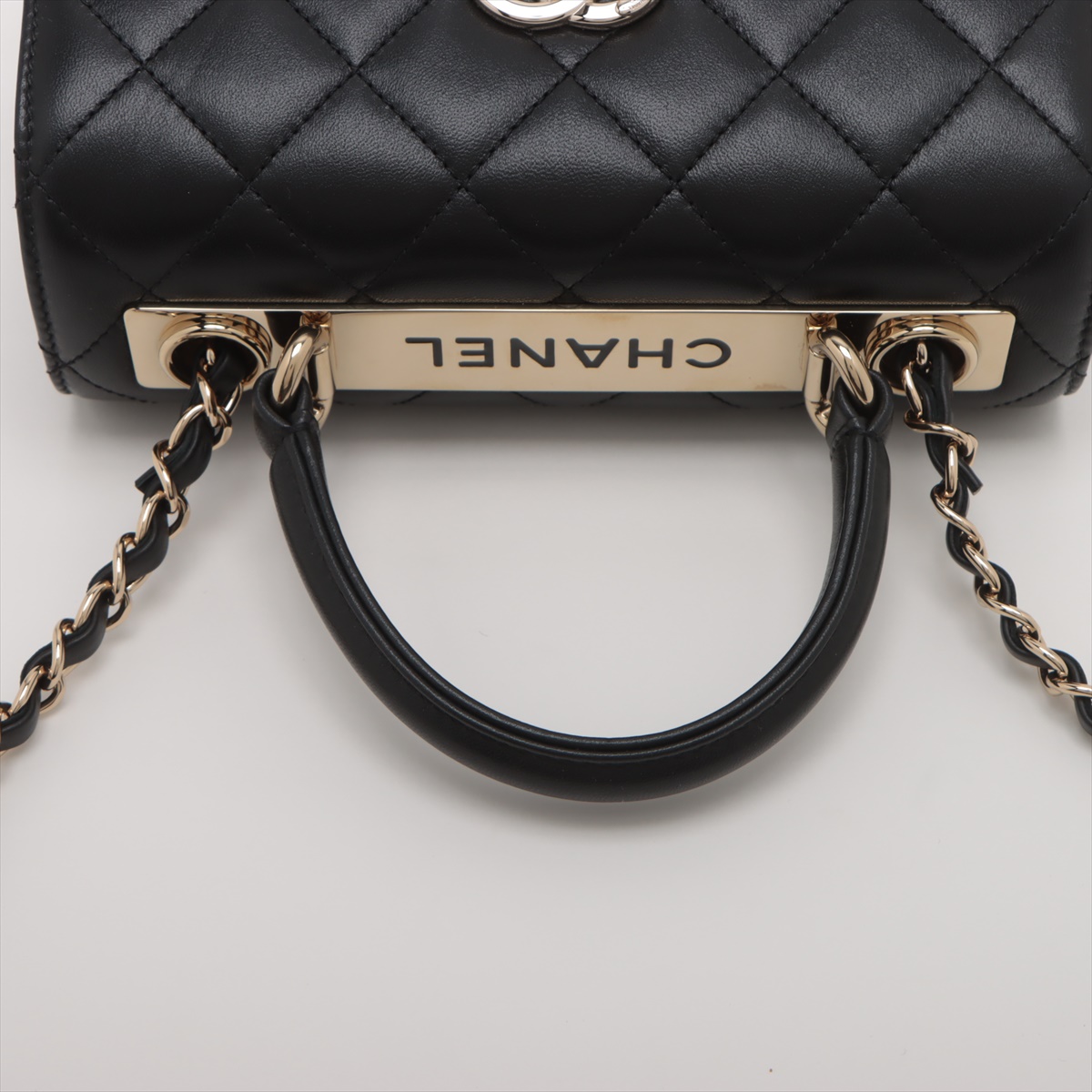 上品なキルト♡マトラッセデザイン【CHANEL】ミュール 上品なキルト♡マトラッセデザイン【CHANEL】ミュール サンダル