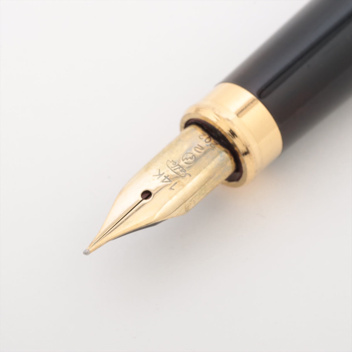 1980年代のクロスの万年筆ペン先14Kホルダーは銀製(新品) 1980年代のクロスの万年筆ペン先14Kホルダーは銀製(新品) 【公式通販】