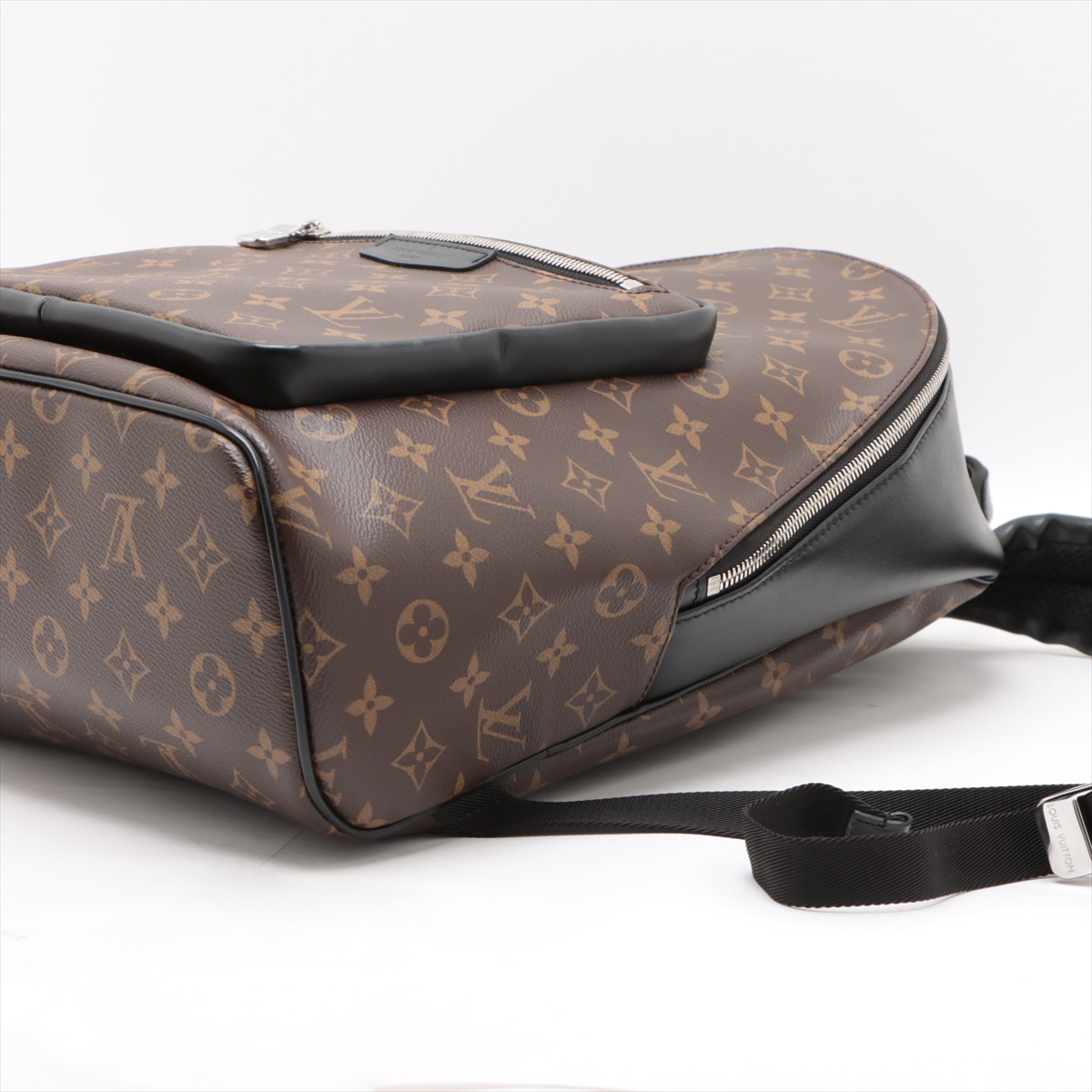 ジョッシュNV ルイヴィトン正規購入　ディスカバリー　モノグラム ジョッシュNV ルイヴィトン正規購入ディスカバリーモノグラム