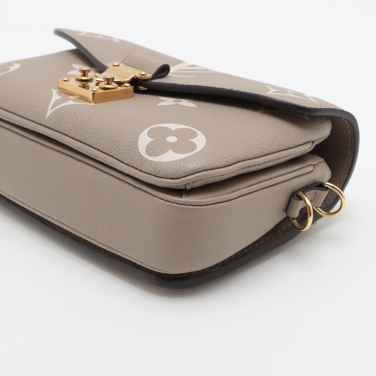 ヴィトン バイカラーモノグラムアンプラント ポシェット メティス EW  