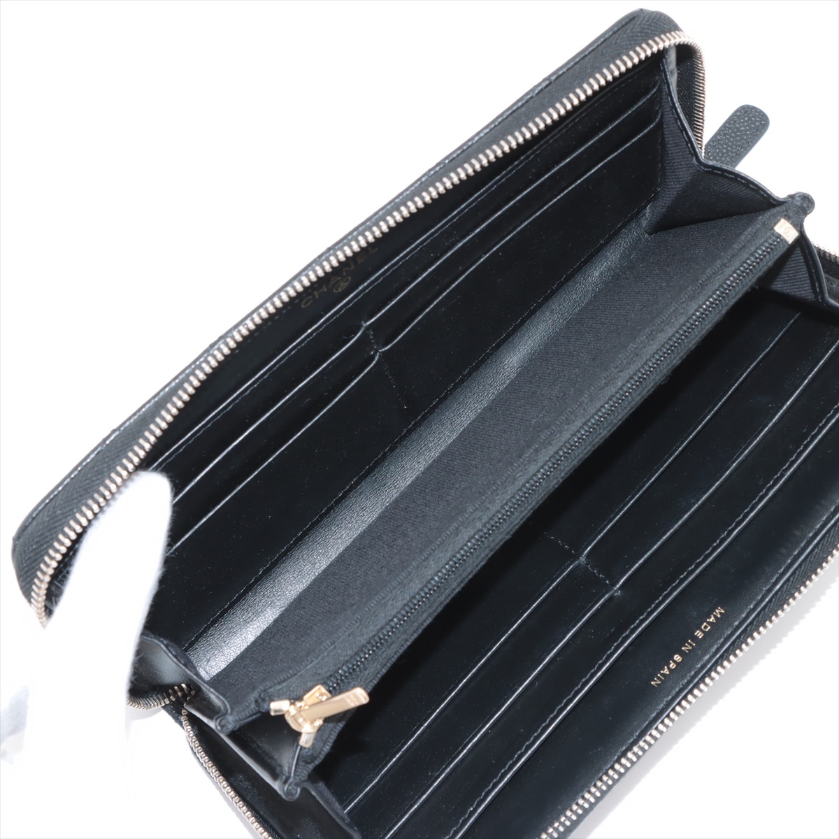 極美品】CHANEL ラウンドジップ キャビアスキン シルバー金具