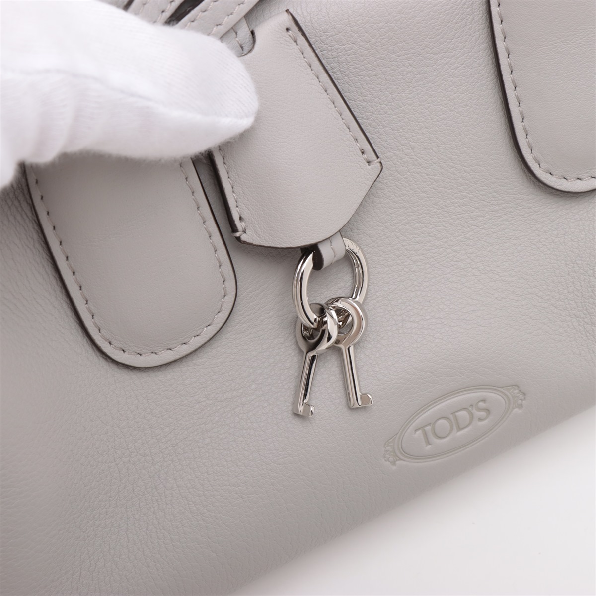 FURLA グレー レザー ハンドバッグ