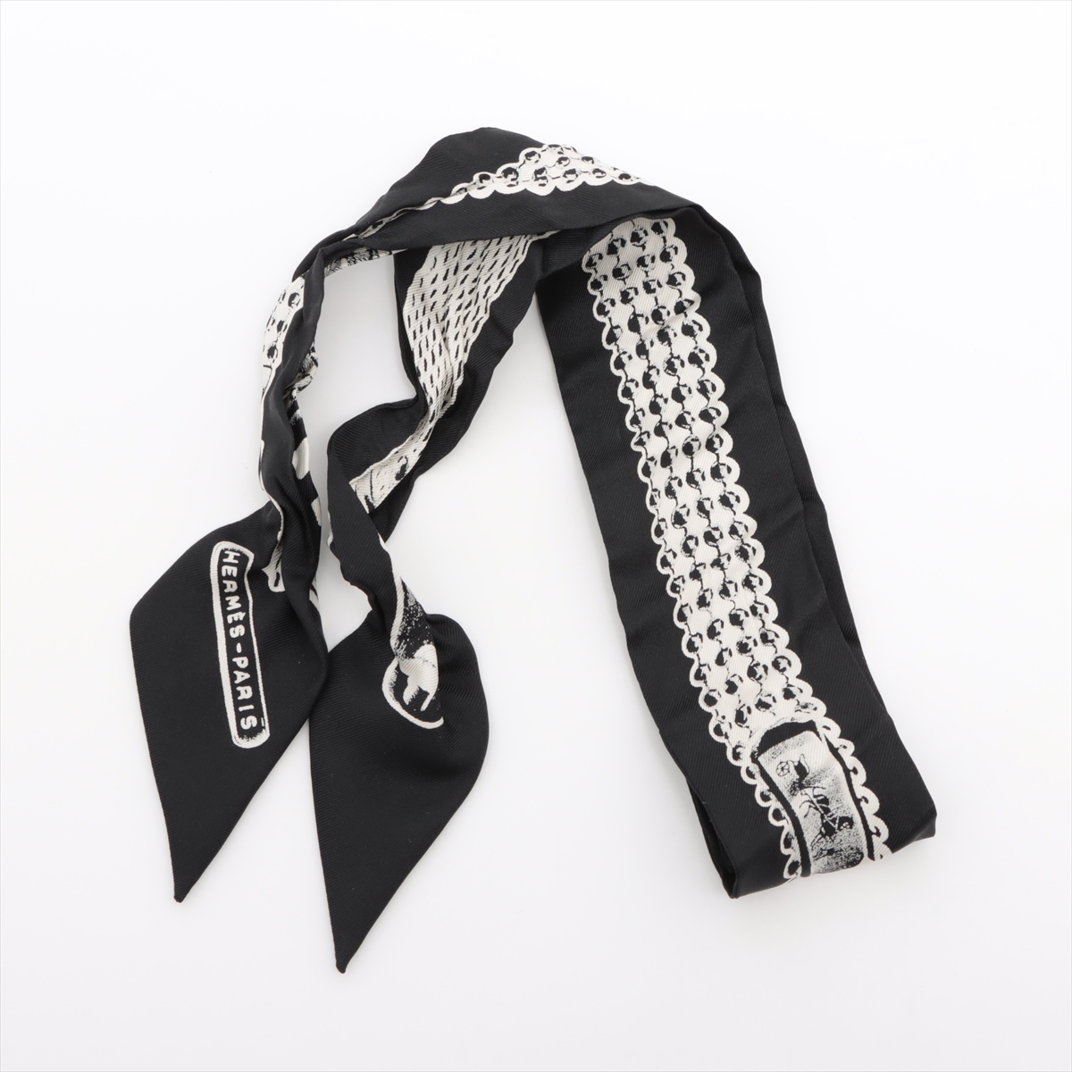 エルメス ツイリー LE TRESOR DE MEDOR スカーフ シルク2本 美品 HERMES エルメス LE TRESOR DE MEDOR シルク ツイリー