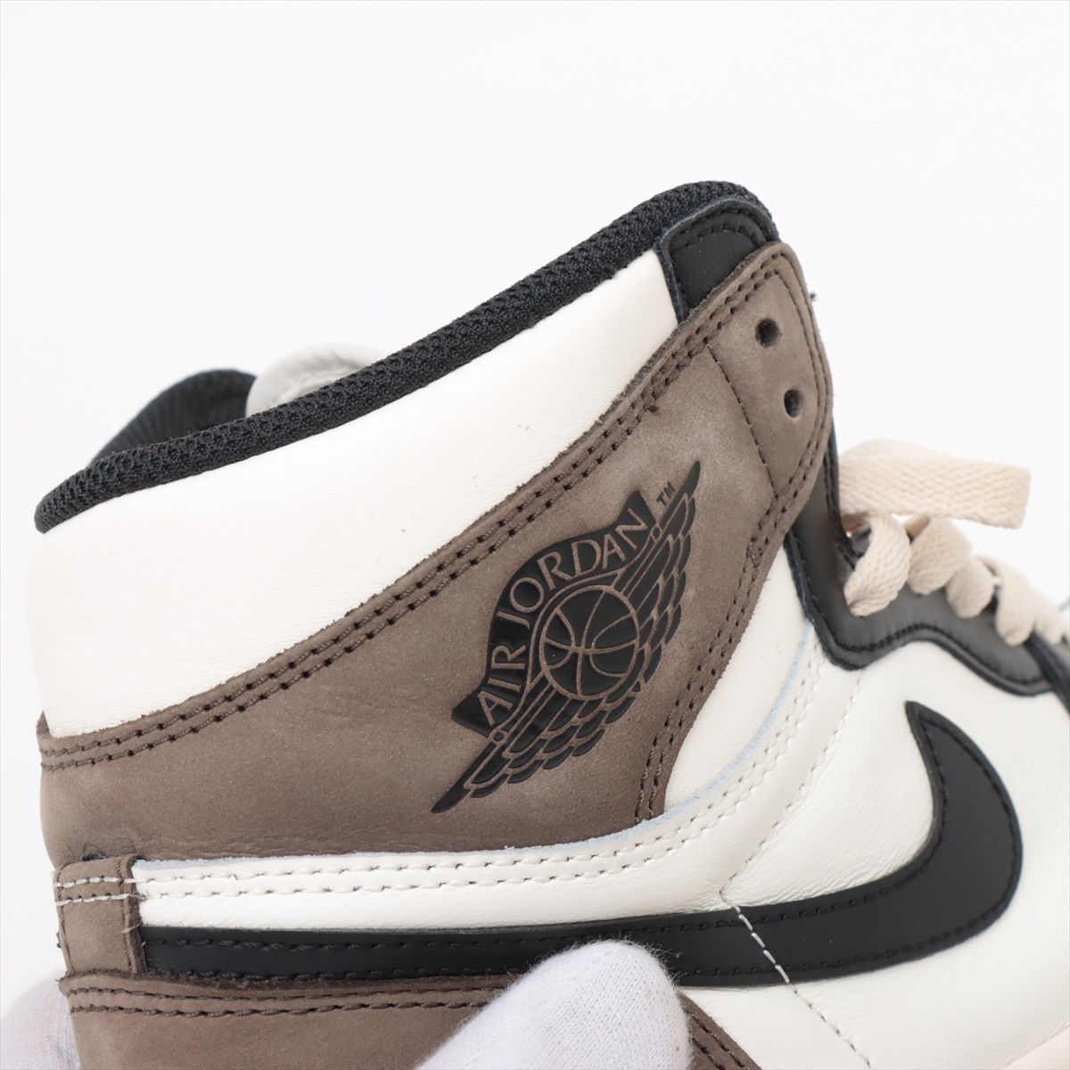 Jordan ベージュ スエード ハイカットスニーカー Nike Air Jordan 1 ハイカット シューズ 5