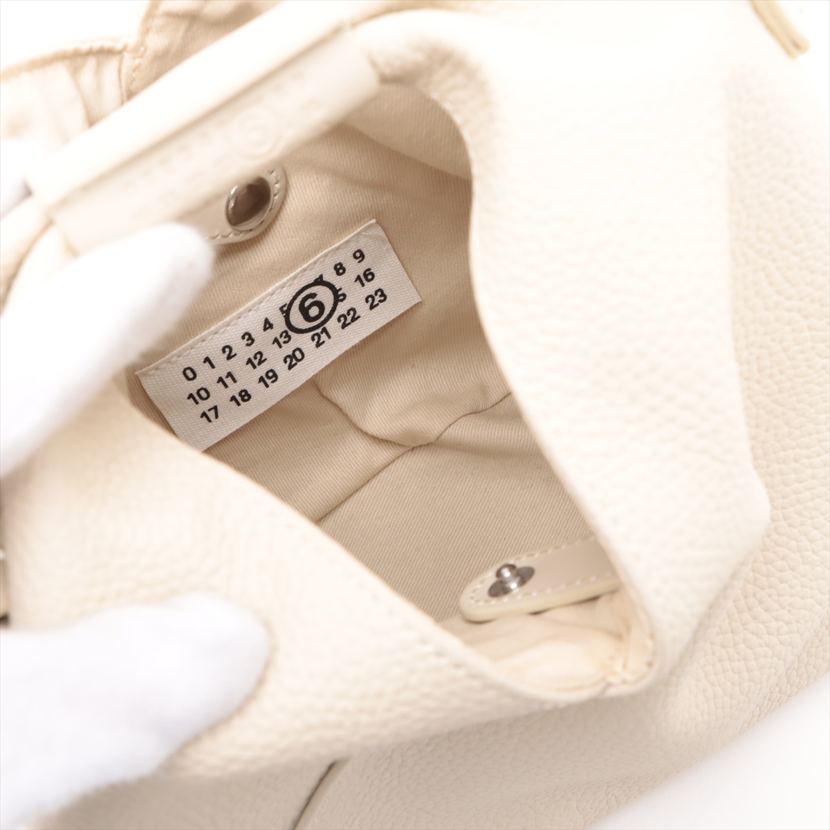 MM6 Maison Margiela レアカラー ホワイトショルダーバッグ