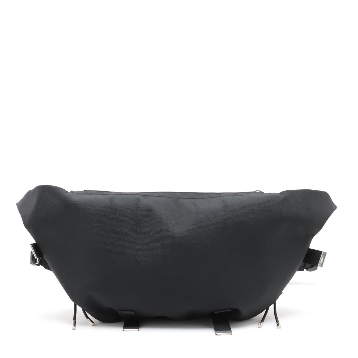 CELINE より ミディアム トレッキング メッセンジャー が入荷