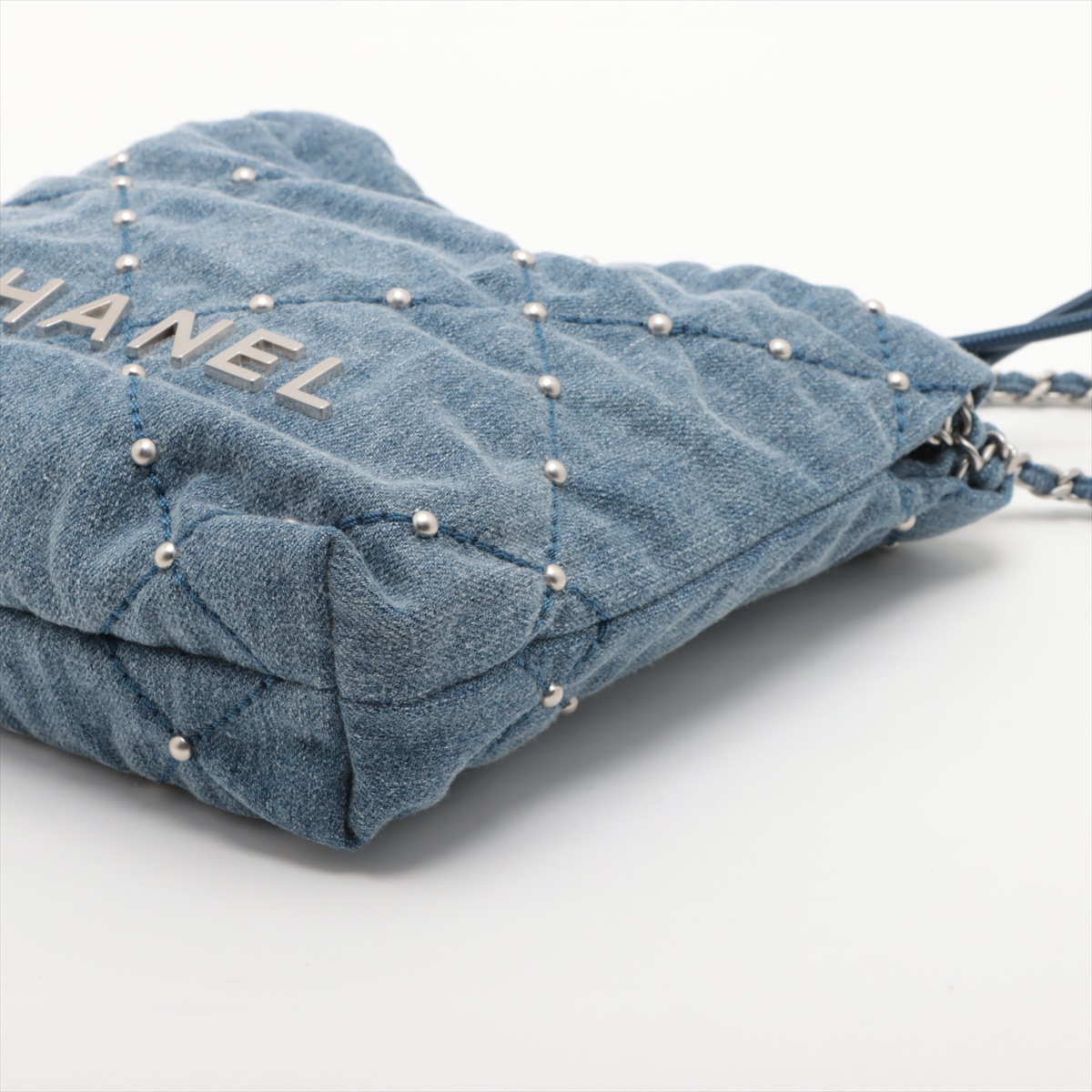 ハイセンス♡【CHANEL22】ミニ デニム ショルダーバッグ シャネル CHANEL ショルダーバッグ CHANEL 22 ミニ デニムブルー