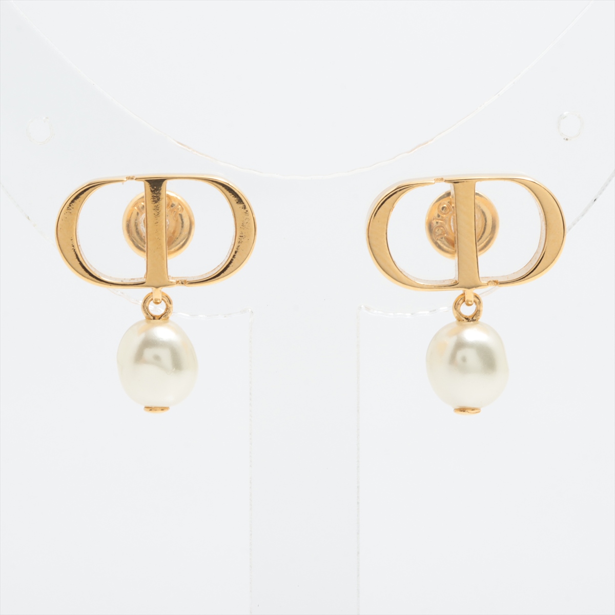 Dior ゴールド ピアス(両耳用)