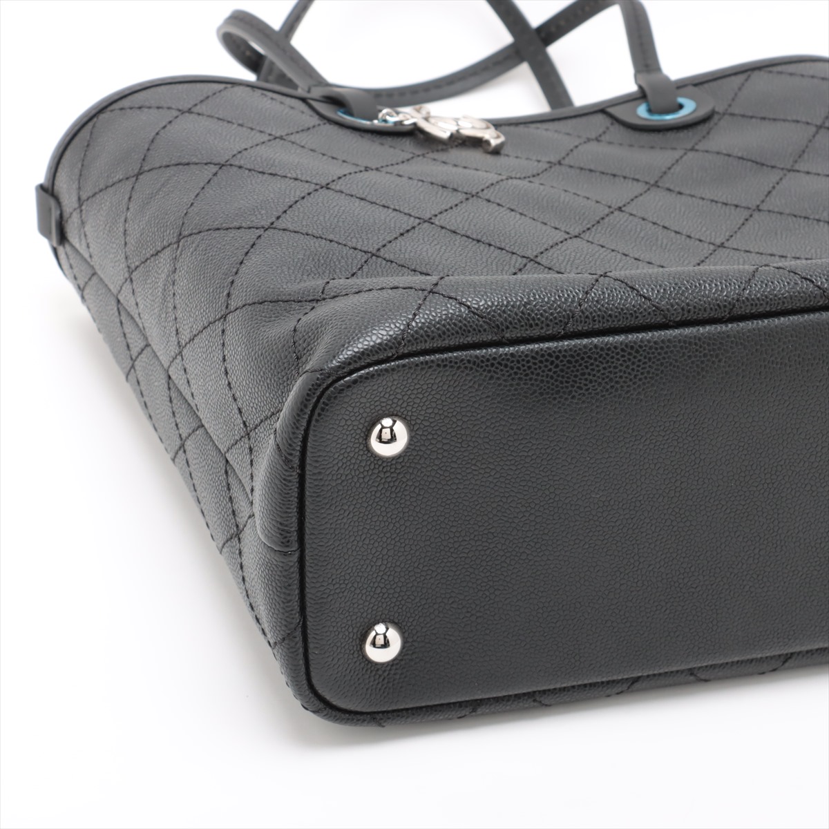 CHANEL キャビアスキン オンザロード ハンドバッグ CHANEL(シャネル)オンザロード | 商品詳細 | 【公式】ラクサス