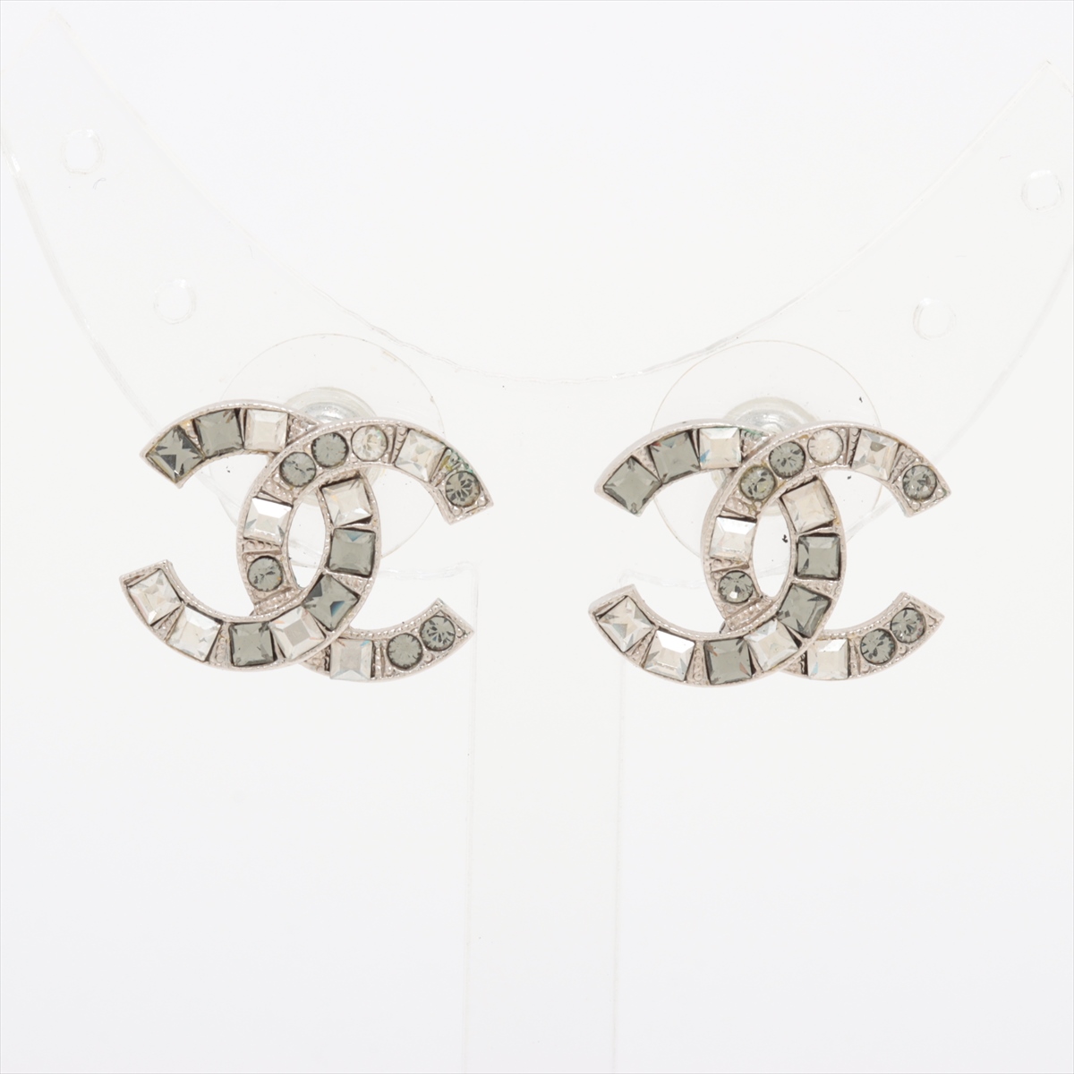 シャネル ロゴデザイン ピアス(両耳用) CHANEL ロゴデザイン ピアス(両耳用)