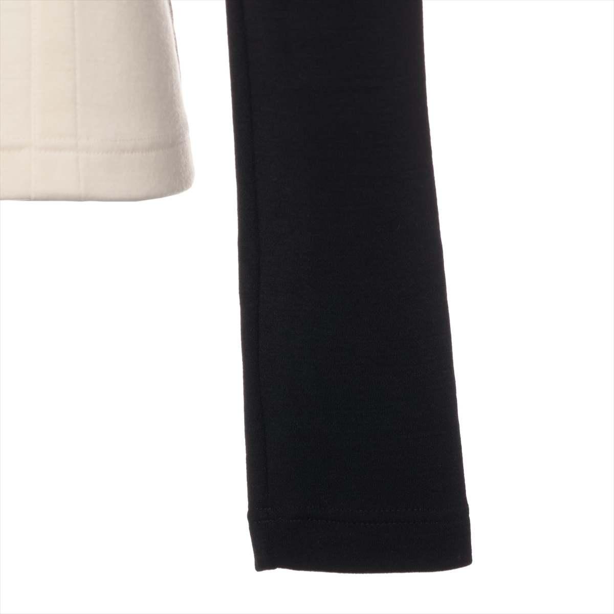 CHANEL バックココマークボタン ロングスリーブカットソー Tシャツ 38 CHANEL】【ココマーク】【CCマーク】【フランス製】シャネル