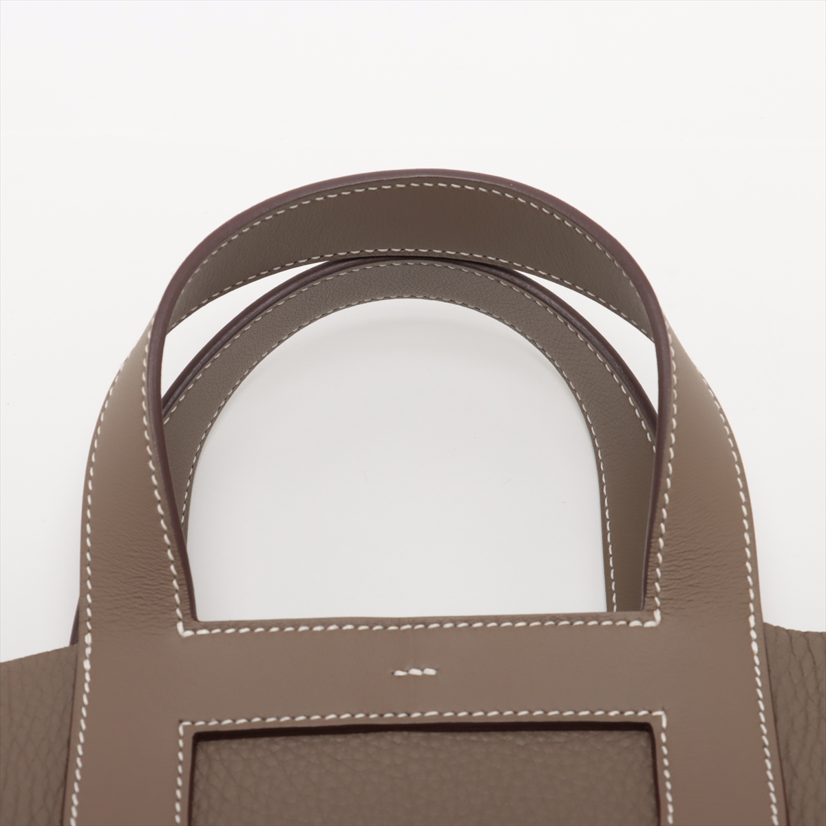 希少♡シンプルで上品【HERMES】In the Loop 23 Etoupe Hermès In the loop 23 Taurillon Clemence x Swift Etoupe Gold