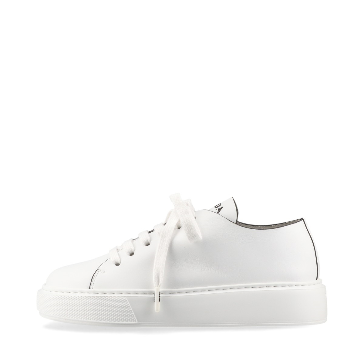 プラダ　スニーカー　ロゴ レザー DNC700 ブラック 36 23cm ロー NIB PRADA DNC700 BLACK LEATHER LOGO LOW TOP LACE UP SNEAKERS