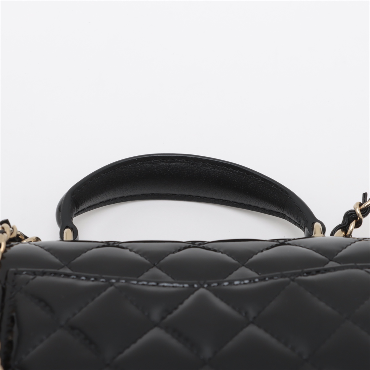 CHANEL シャネル マトラッセ ココマーク チェーンショルダー