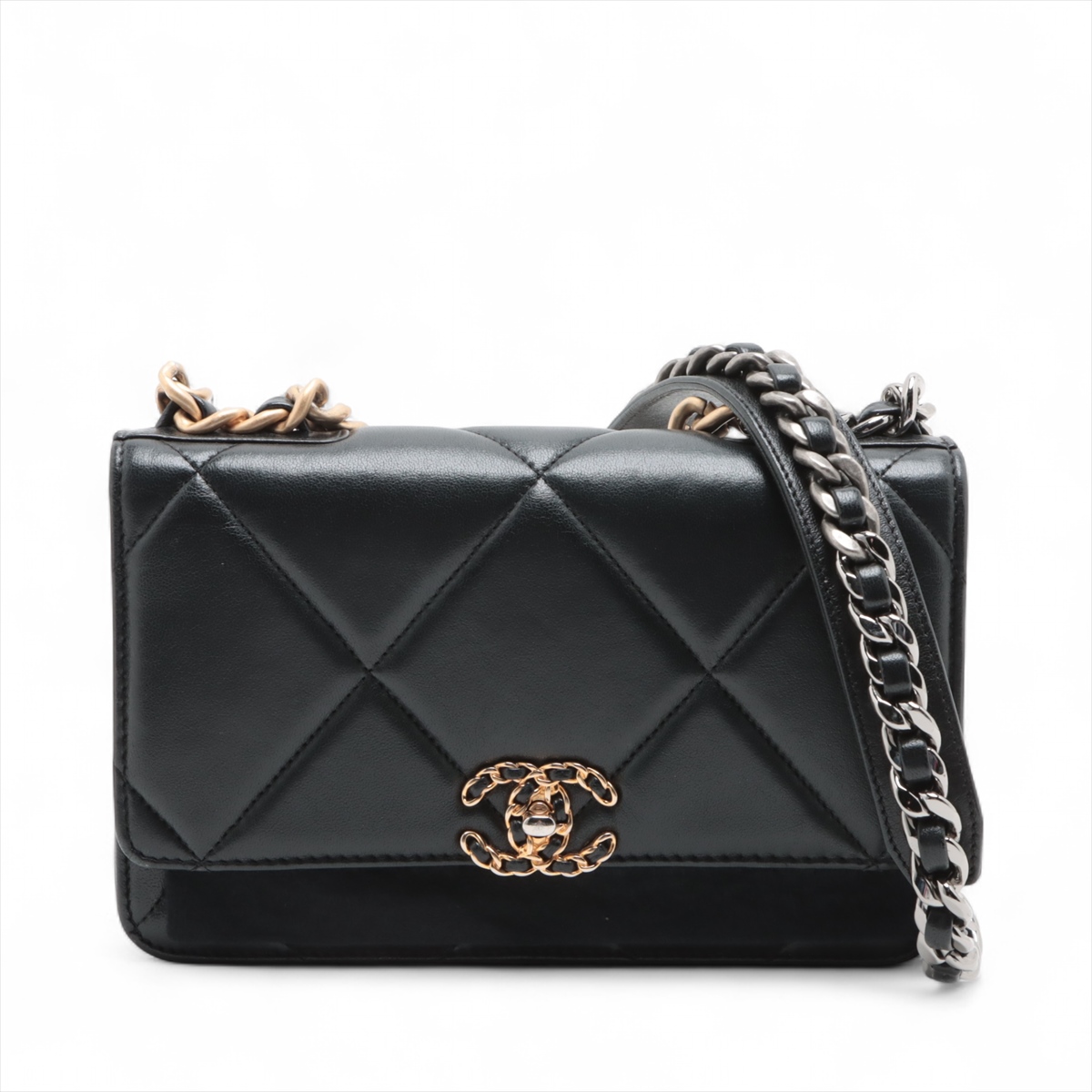 Chanel 19 ハンドバッグ、シャイニー ラムスキン、ブラック