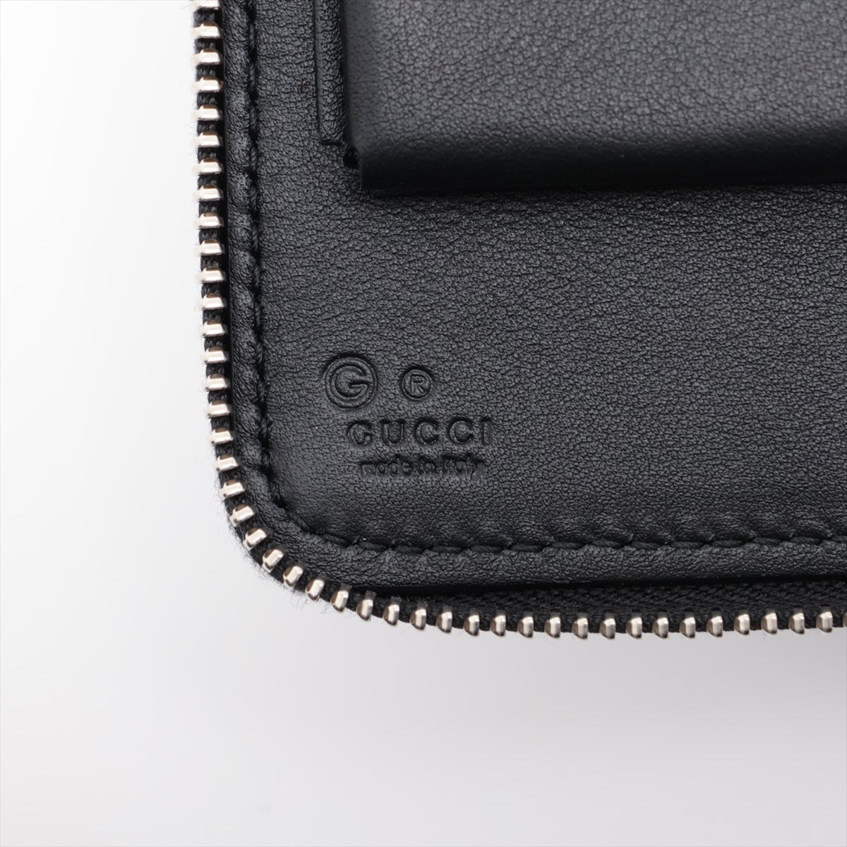 【美品・電池新品・付属品】GUCCI 105 4Pダイヤ ブラック ラウンド 内祝い】 電池交換済み ブラック文字盤 コンビベルト 9000L