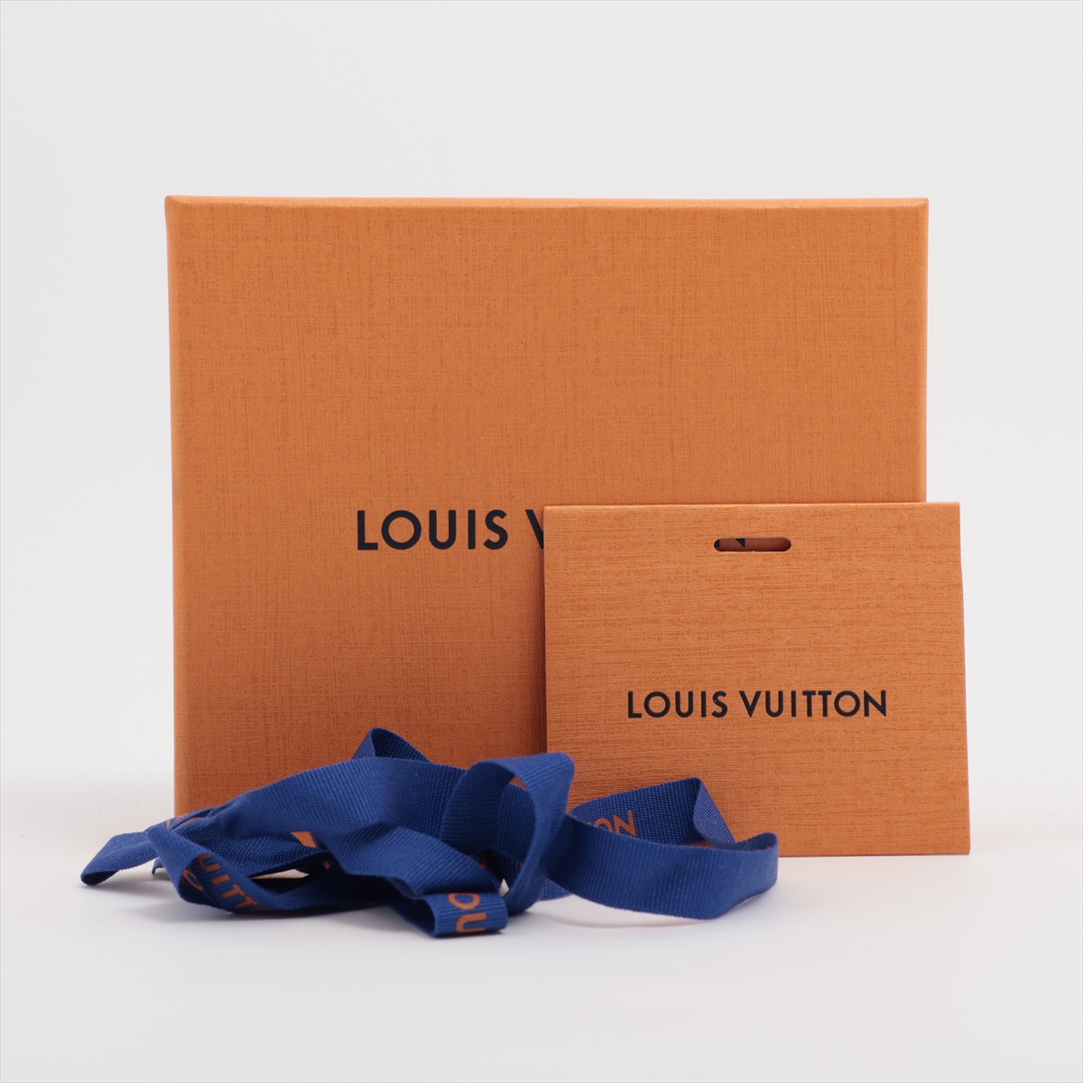 LOUIS VUITTON 猫 キーホルダー CX4263 LOUIS VUITTON 猫 キーホルダー CX4263 - メルカリ