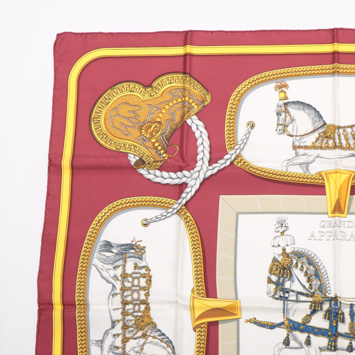 h*o様 HERMÈS Grand Apparat シルクスカーフ h*o様 HERMÈS Grand Apparat シルクスカーフ