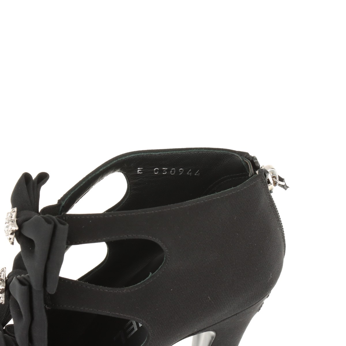 未使用さん♥CHANELシャネル サテン パール ヒールパンプス 35C