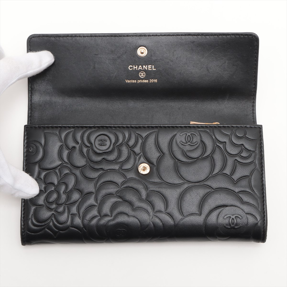 シャネル カメリア ラムスキン 財布 ブラック ゴールド金具 18