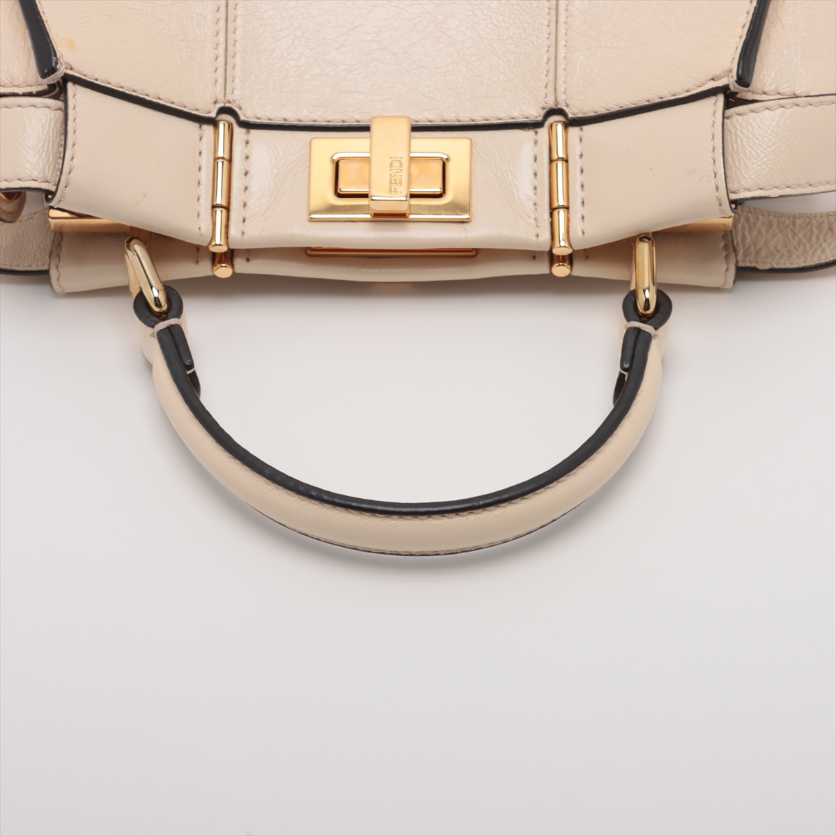 【人気カラー】FENDI ピーカフォン カーフレザー ベージュ フォンポーチ 楽天市場】ポーチ（ブランドフェンディ）（ハンドバッグ