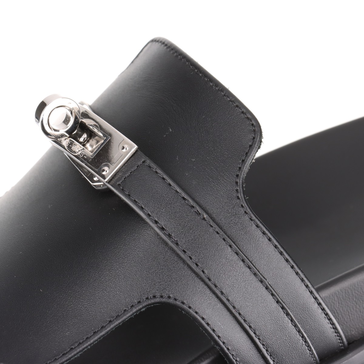 HERMES  レザーサンダル ブラック 正規品  レア AP117914.JPG