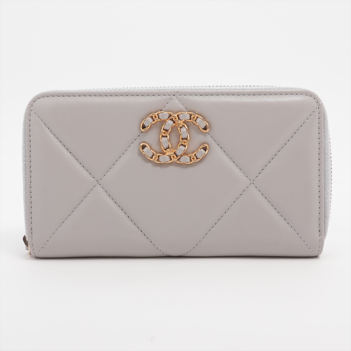 chanelwallet_1.jpg