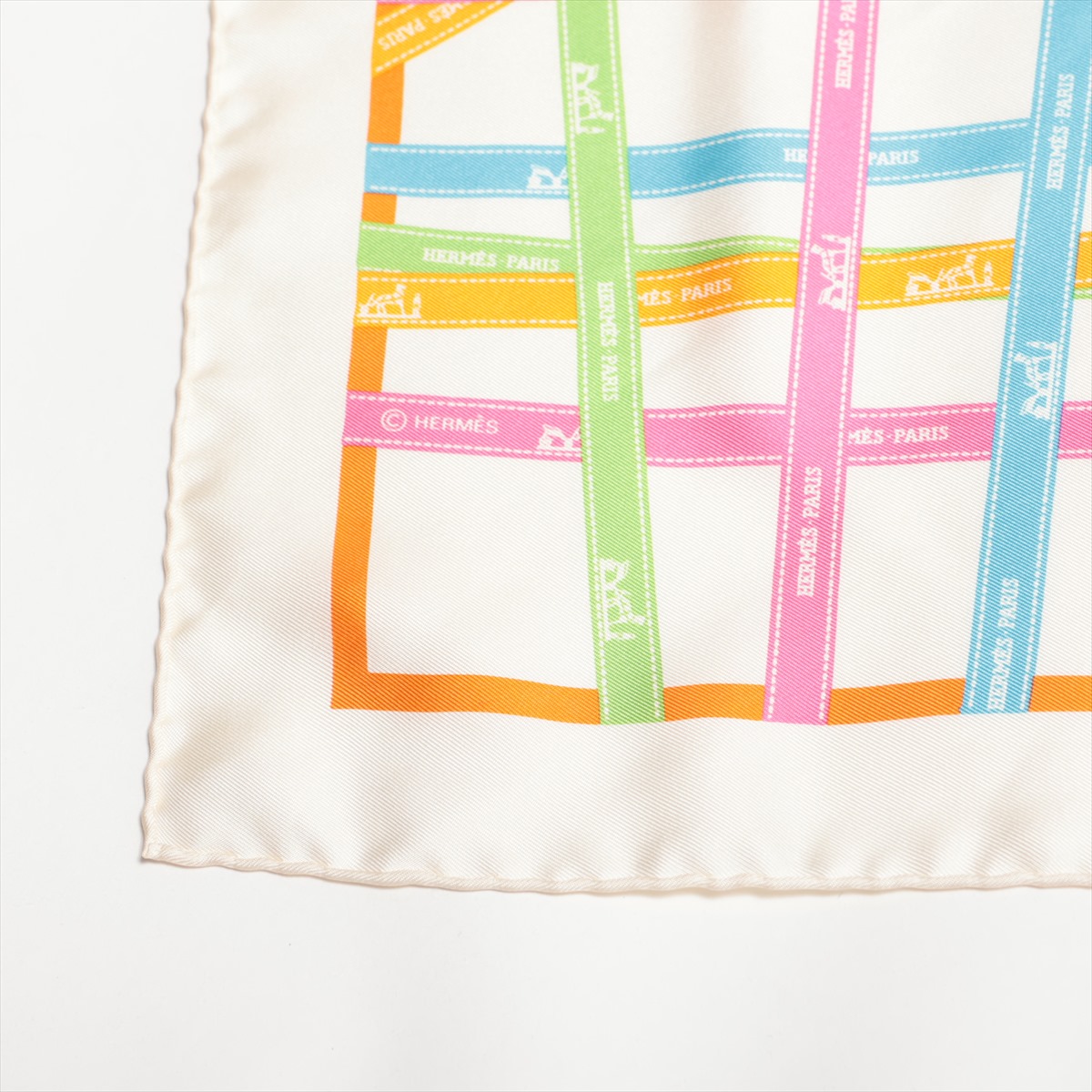HERMES エルメス ボルデュックリボン柄切り替えハイネックニット