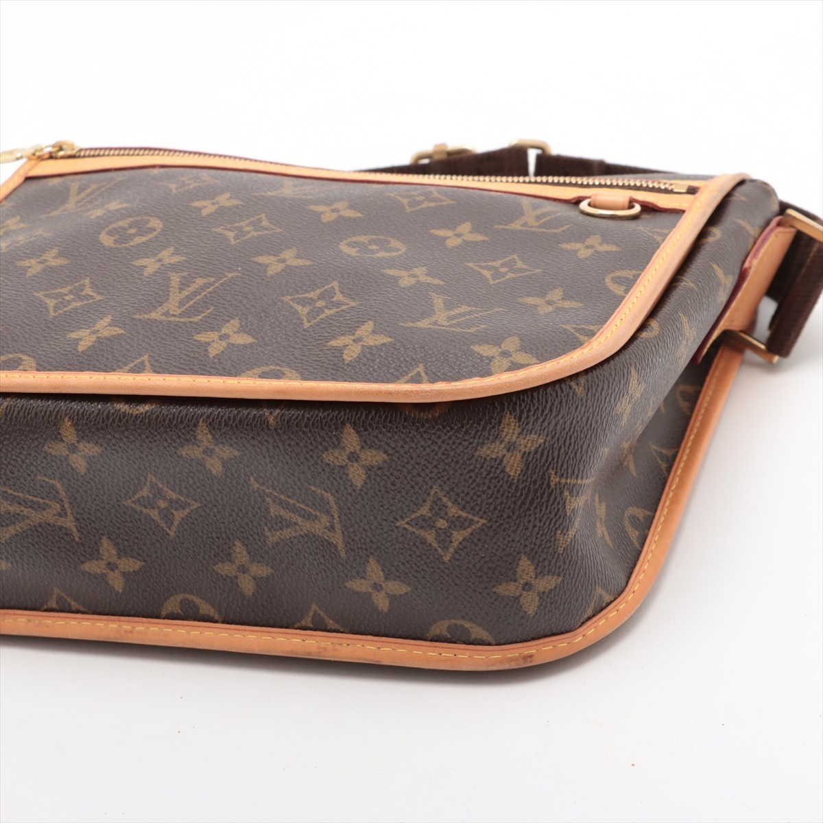 LOUIS VUITTON ルイヴィトン ボスフォールPM メッセンジャーバッグ