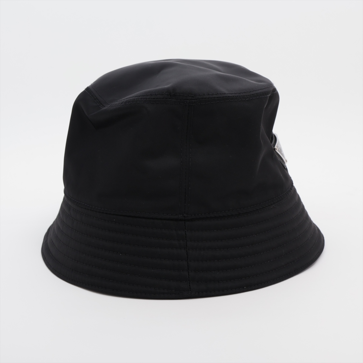 【国内即発】22AW！PRADA Re-Nylon バケットハット 2HC137 F0002 国内即発】22AW！PRADA Re-Nylon バケットハット 2HC137 F0002