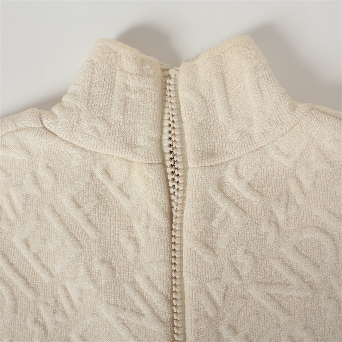 フェンディ　ニットワンピース　サイズ38 中古・古着通販】FENDI (フェンディ) Fendi Zipped Knit Dress