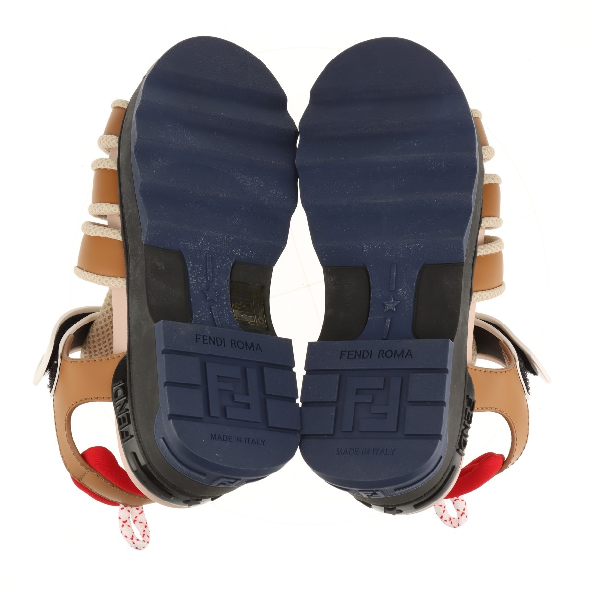 FENDI LEATHER SANDALS 上質レザー サンダル 洗練 快適 ロゴ フェンディ レザー サンダル 35 レディース ブラウン ミッド